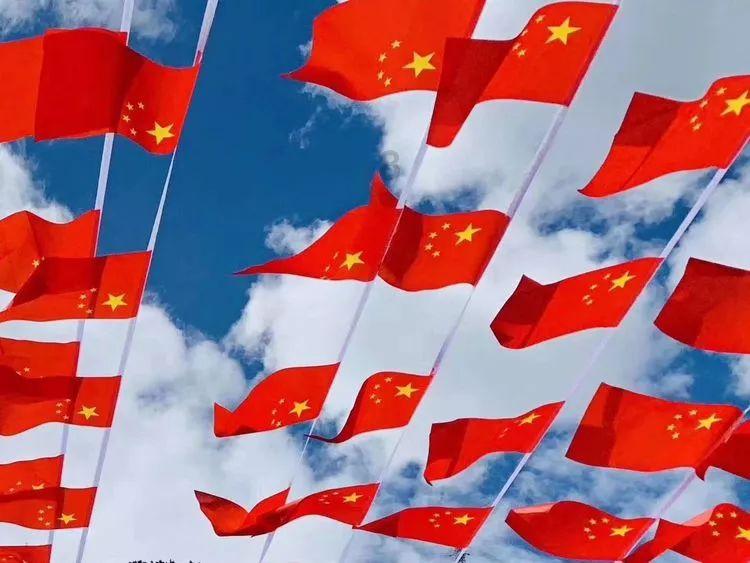 三亚沙滩现剧毒僧帽水母伤人?网友晒图提醒!官方回应